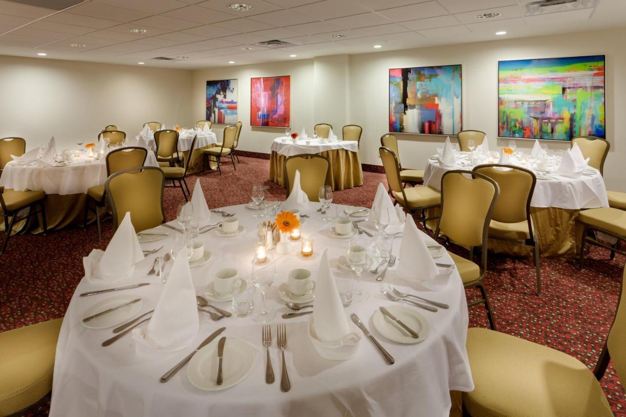 Hotel Downtown Centre By Ihg Toronto